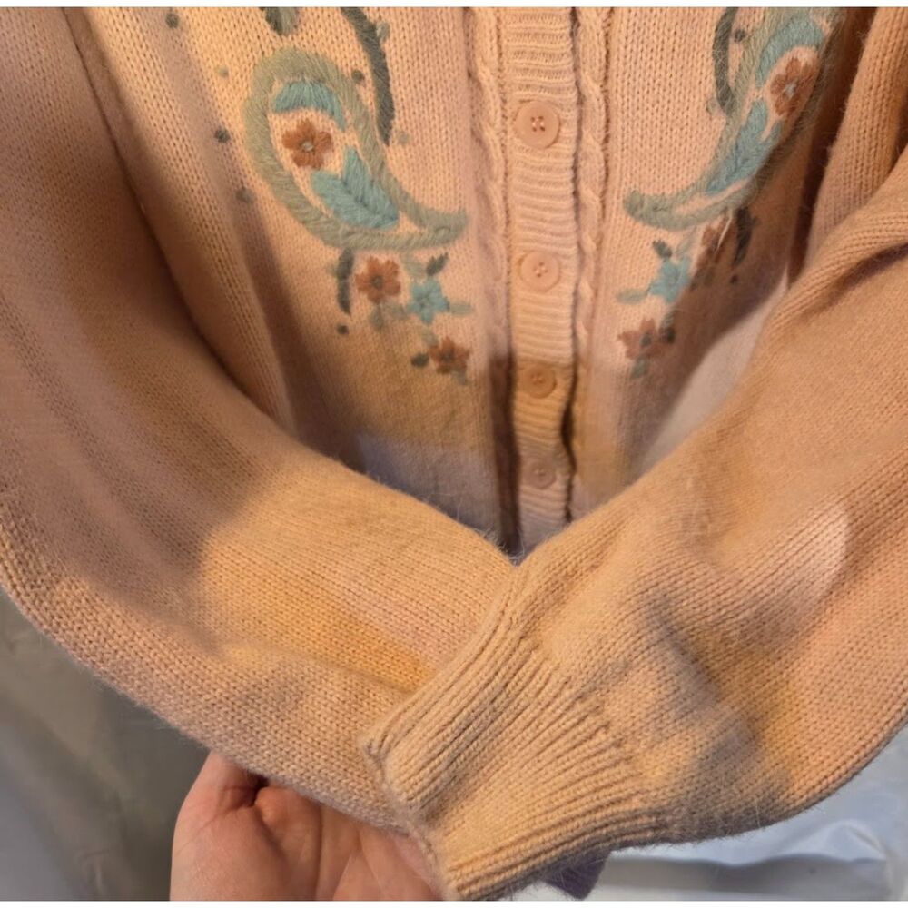 Vintage Alfred Dunner Floral Cardigan | Pastel Embroidered Knit | Size M - Picture 4 of 5